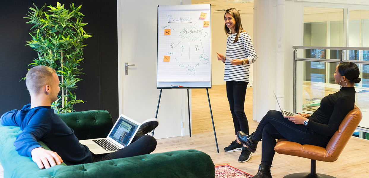 彈性體EMPILON Logo